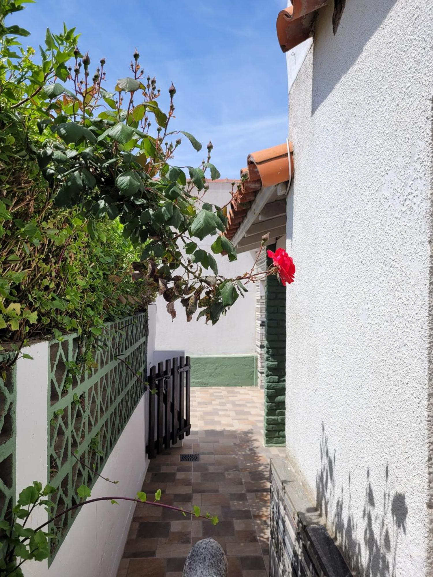 Junto Al Mar Y Centro De Santa Clara, Dos Casas Apartment *