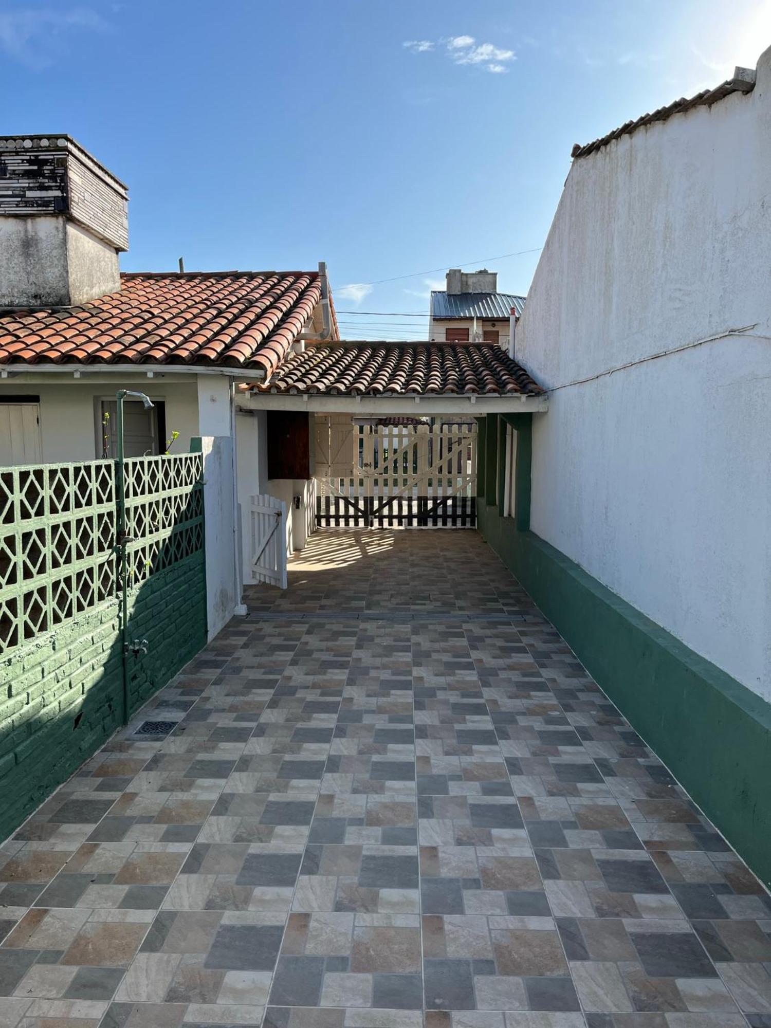 Junto Al Mar Y Centro De Santa Clara, Dos Casas * Santa Clara del Mar